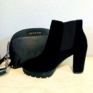 Women New Black Faux Suede Pull On‎ Lugged Block Heel Boots With Elastic Band